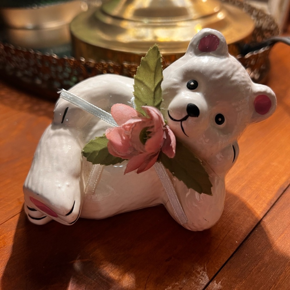 Cutie Vintage White Bear Figurine with Pink Flower